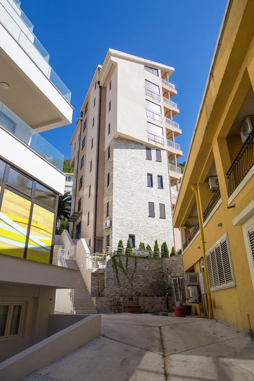 Apartments Lumiere Rafailovici Exterior photo